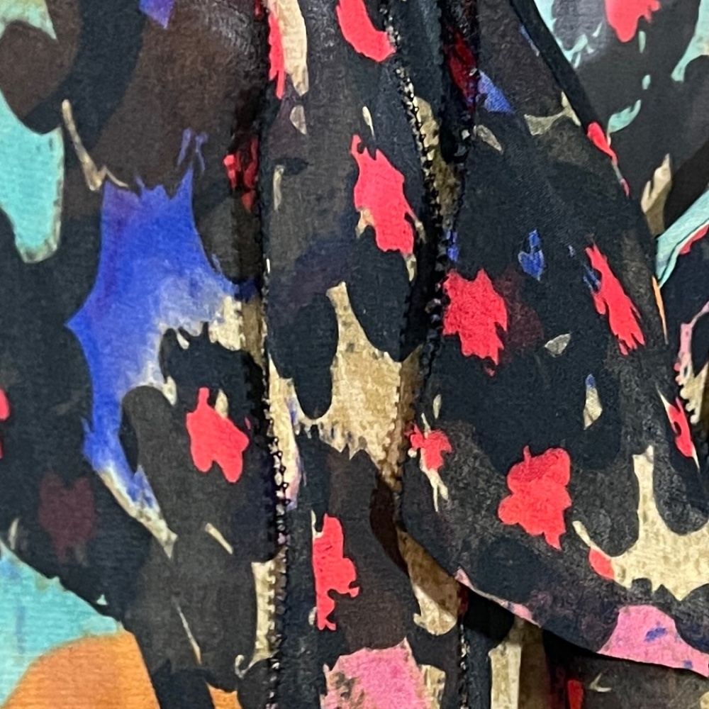 Diane Von Furstenberg Silk Floral 3/4 Sleeve‎ Blouse Size 10 - Picture 3 of 8
